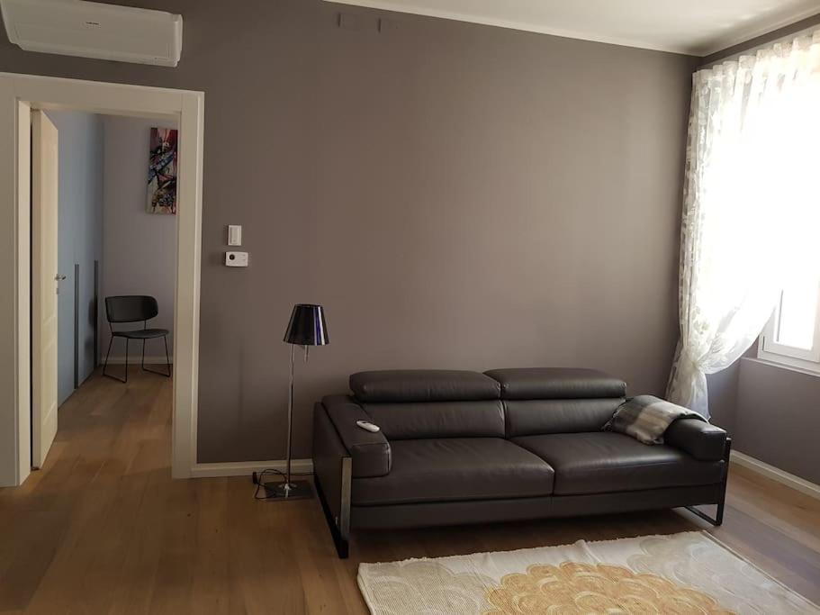 Still Und Stilvoll Im Stadtzentrum Apartment Trieste Exterior photo